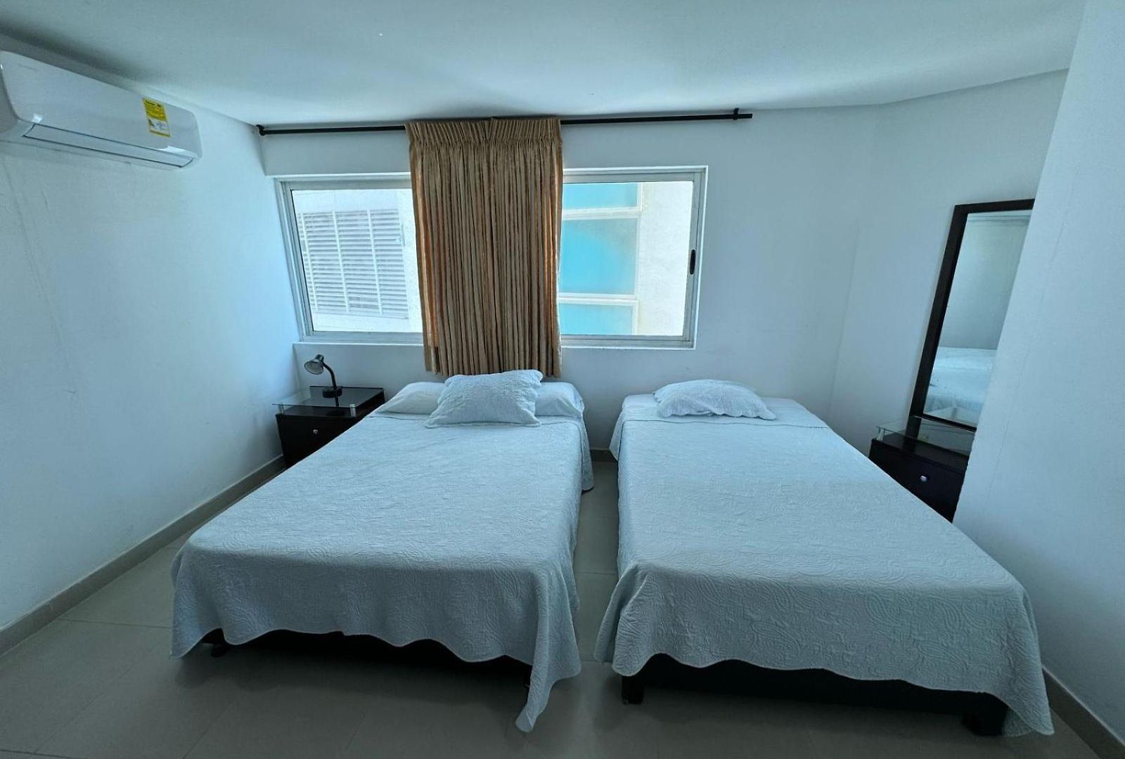Apartamento En Laguito Ed Torres Del 604 Icdi