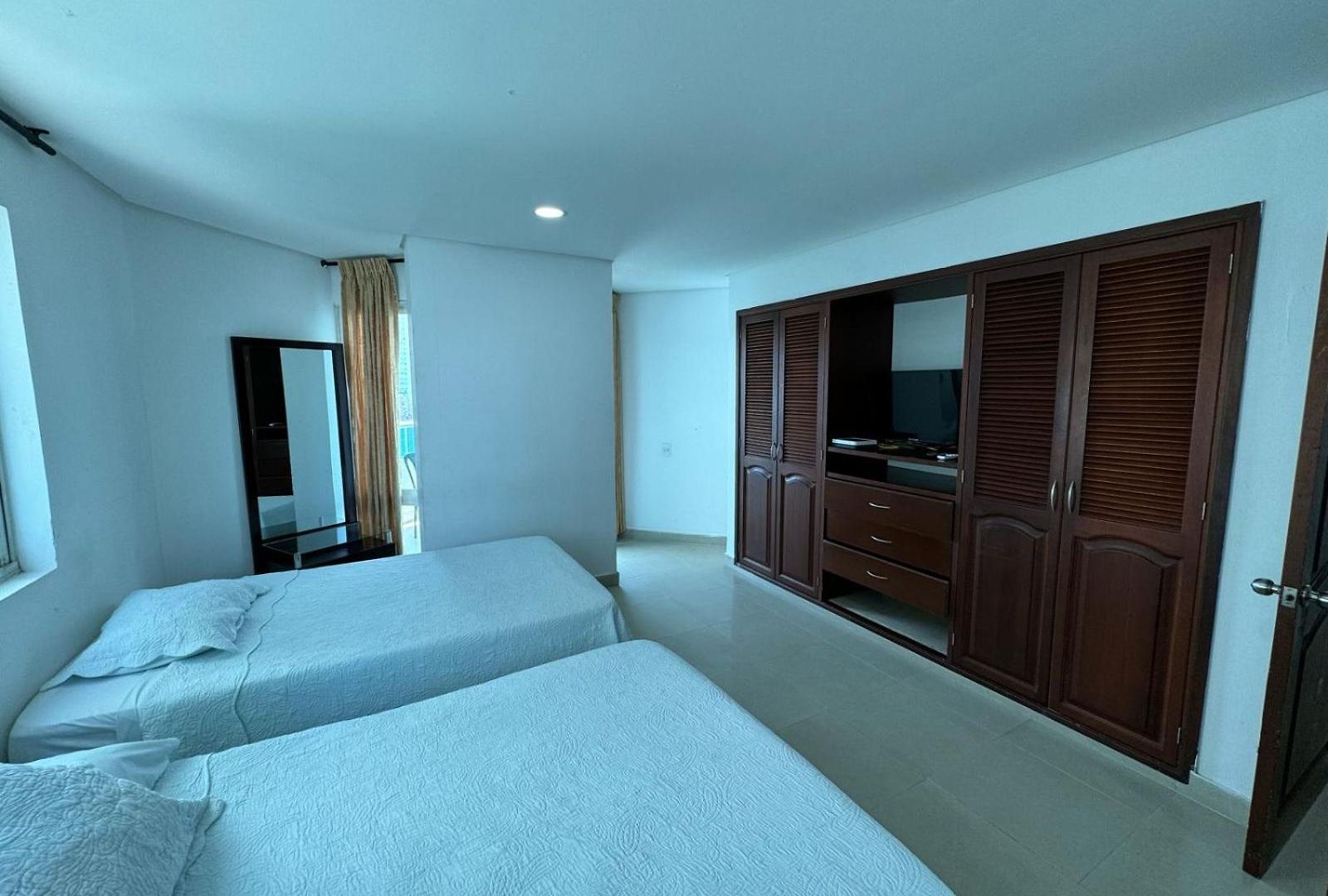 En Laguito Ed Torres Del 604 Icdi Apartamento
