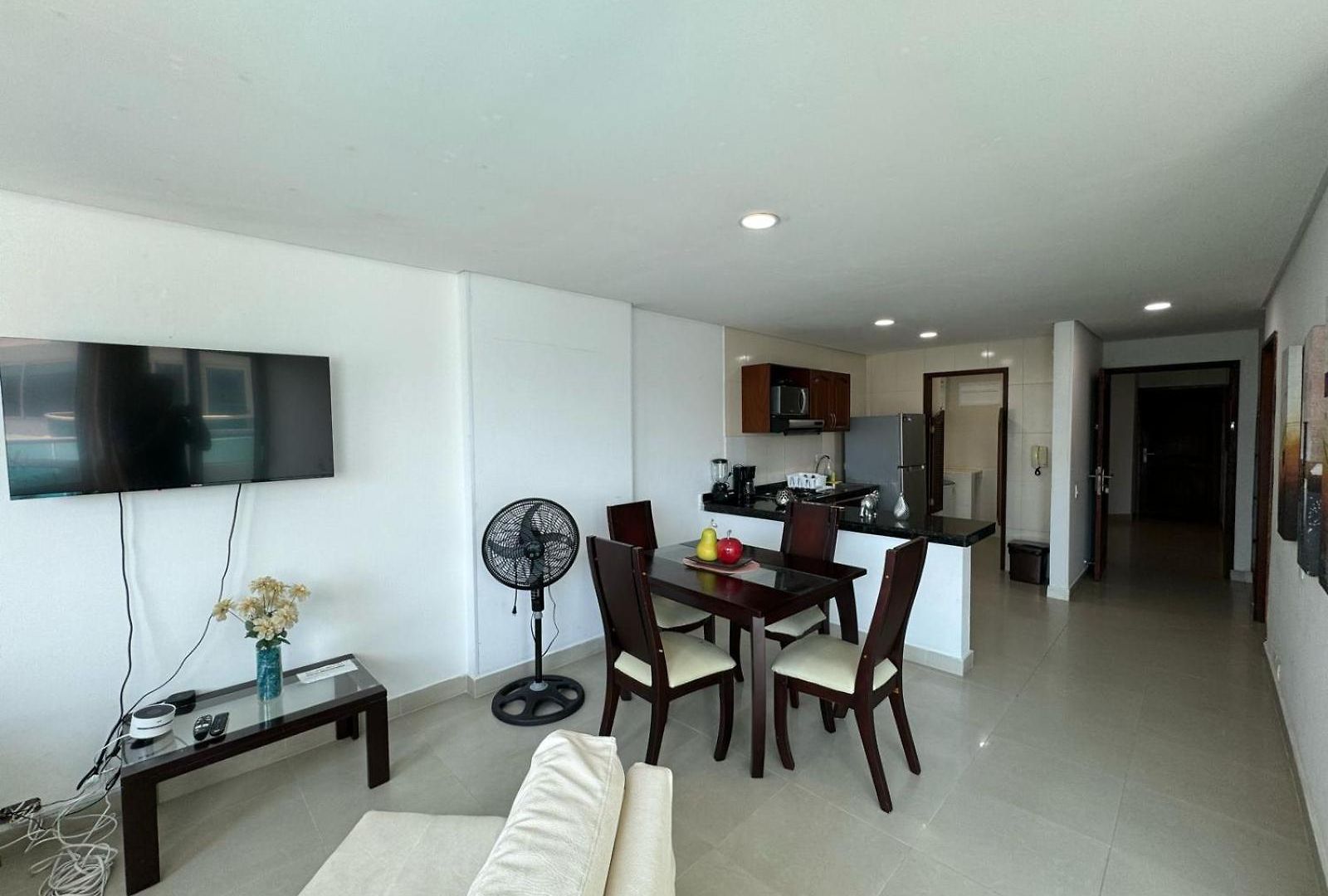 Apartamento En Laguito Ed Torres Del 604 Icdi *