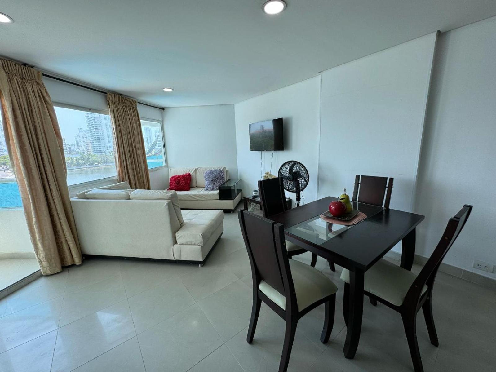 En Laguito Ed Torres Del 604 Icdi Cartagena